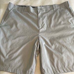 Men's BCG Dove Gray Shorts Size 40 Poly/Spandex Blend for Movable Comfort
